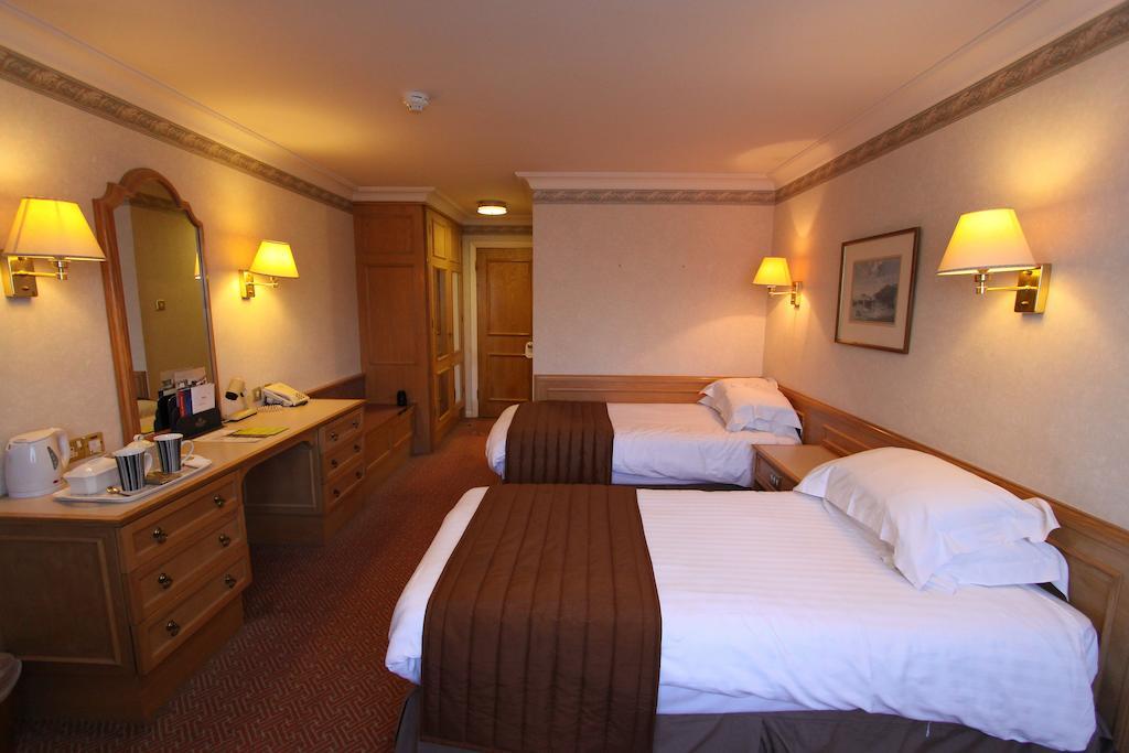 Swallow Churchgate Hotel Harlow Room photo