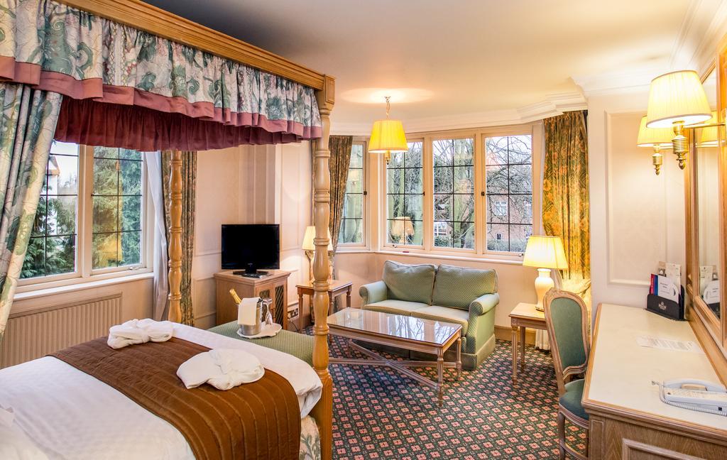 Swallow Churchgate Hotel Harlow Room photo