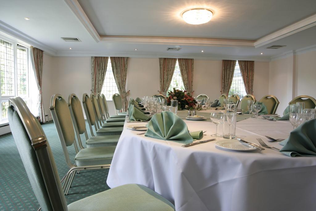 Swallow Churchgate Hotel Harlow Restaurant photo